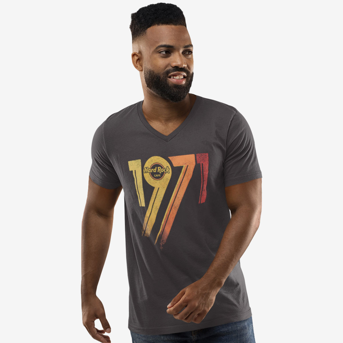 Men's Heritage 1971 Logo V-Neck Tee image number 2
