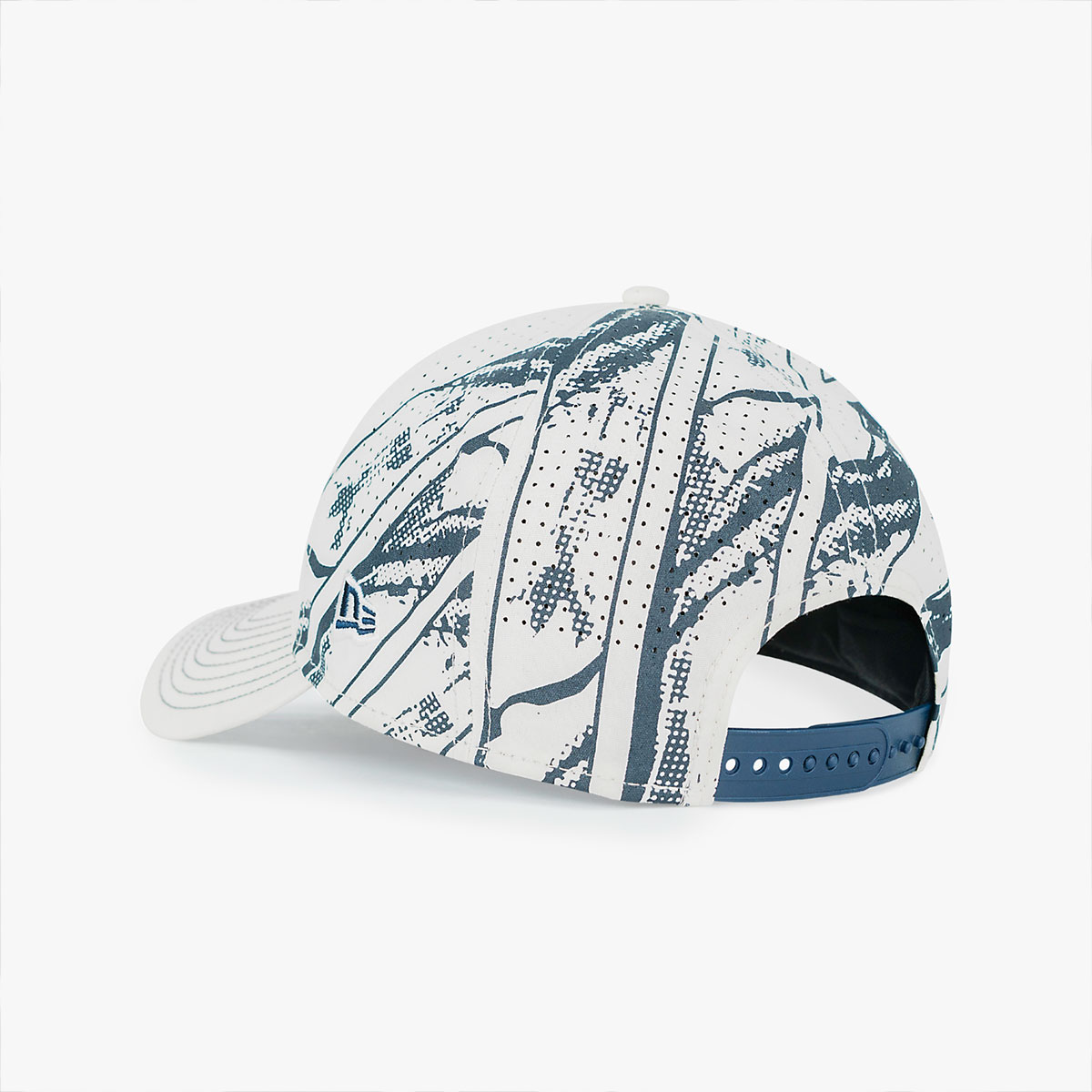 Oracle Red Bull F1 Racing New Era Lines 9Forty Hat in Chrome image number 4